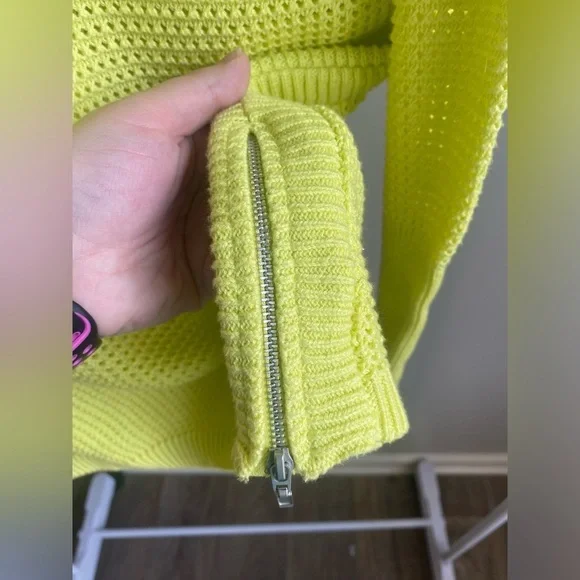 Cynthia Rowley sweater with side zippers - Picture 4 of 8